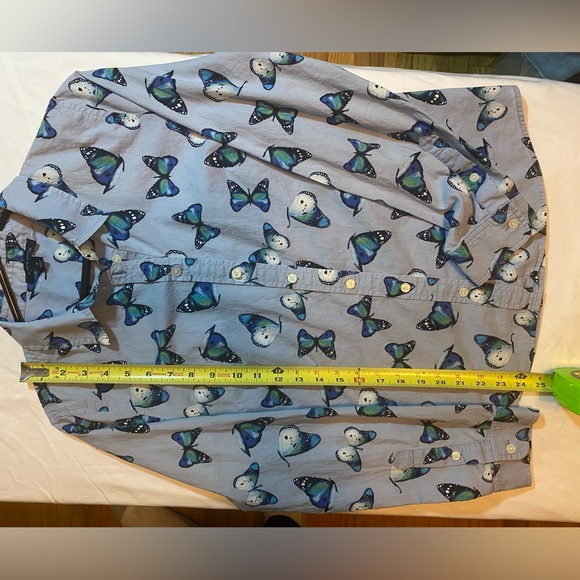 Tommy Hilfiger women's long sleeve butterfly button up shirt- size M (medium) - Picture 8 of 8